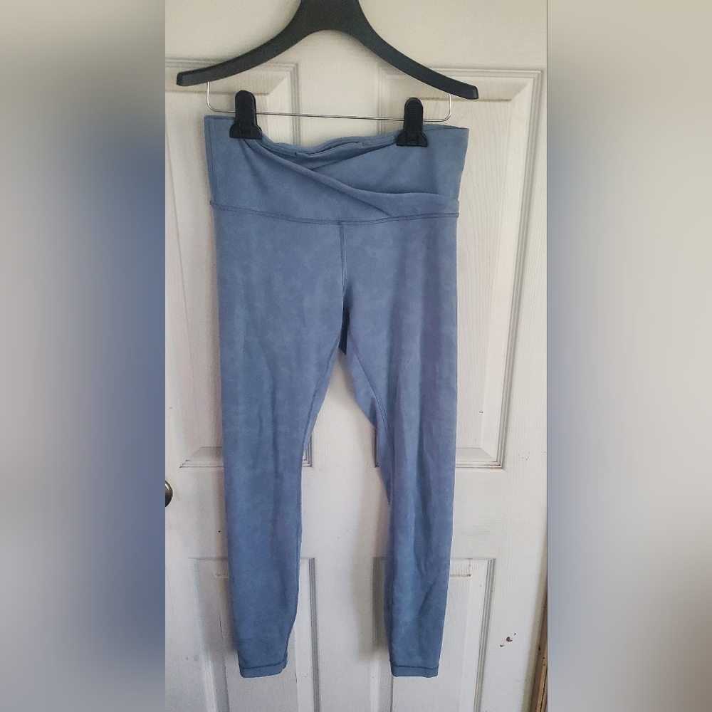 Lululemon High-Waist Blue Sculpting Leggings, Size 8 - Picture 4 of 6